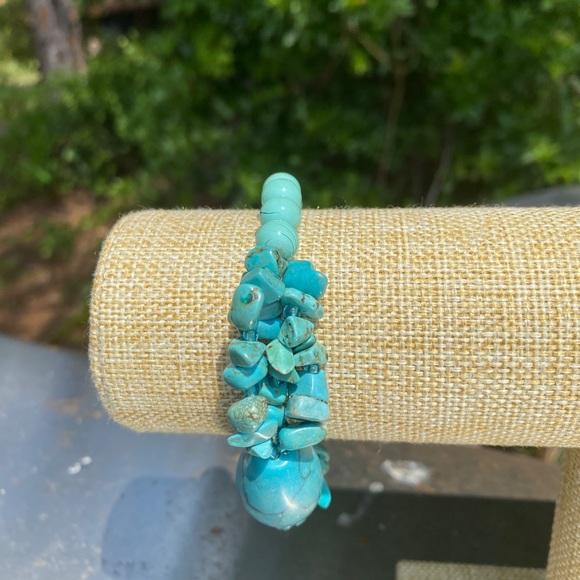 Turquoise Necklace and Bracelet - Picture 3 of 7